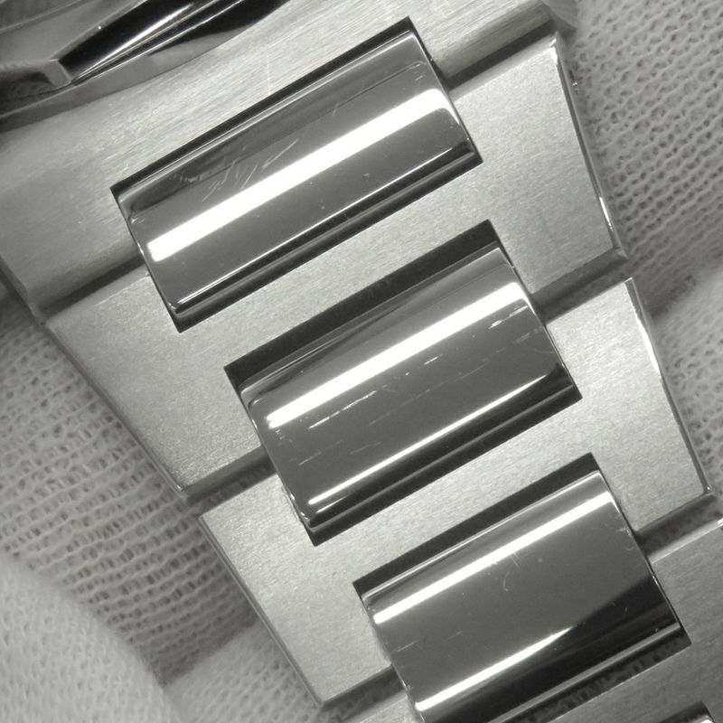 ジラールペルゴ ロレアート 81010-11-3153-1CM GIRARD-PERREGAUX 腕時計 グリーン文字盤