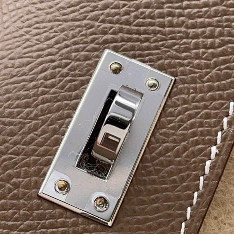 エルメス ショルダー バッグ ケリー20 無秩序 外縫い エトゥープ/シルバー金具 エプソン B刻印