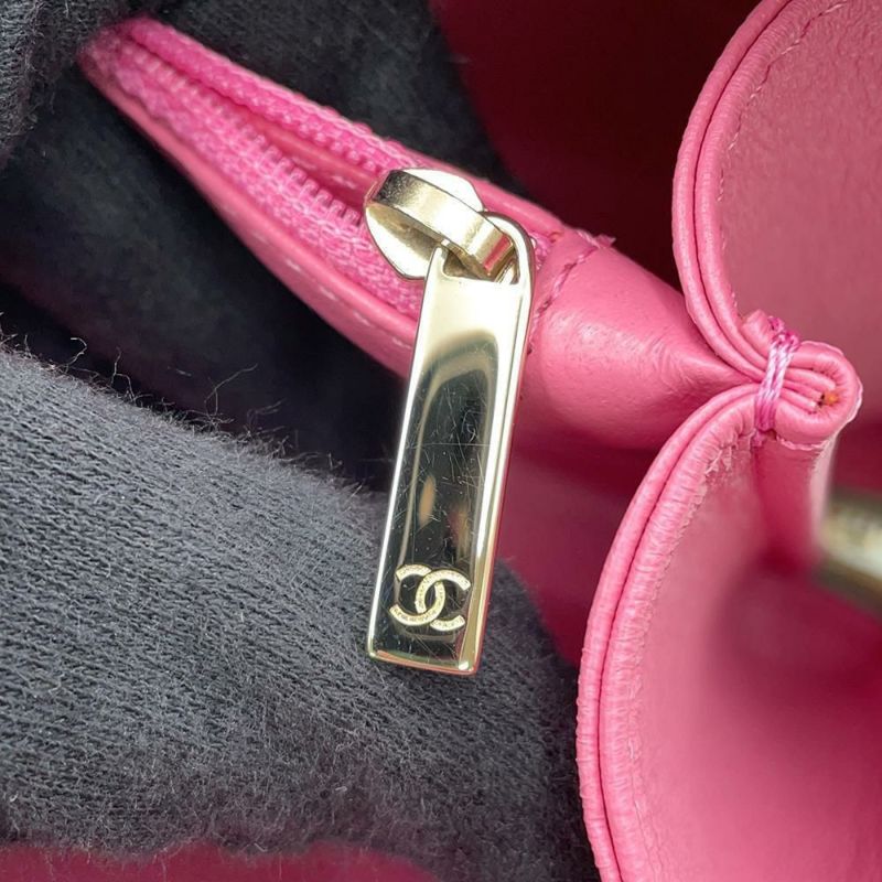 シャネル チェーンショルダーバッグ CCフィリグリー バニティバッグ キャビアスキン A93343 CHANEL ヴァニティ