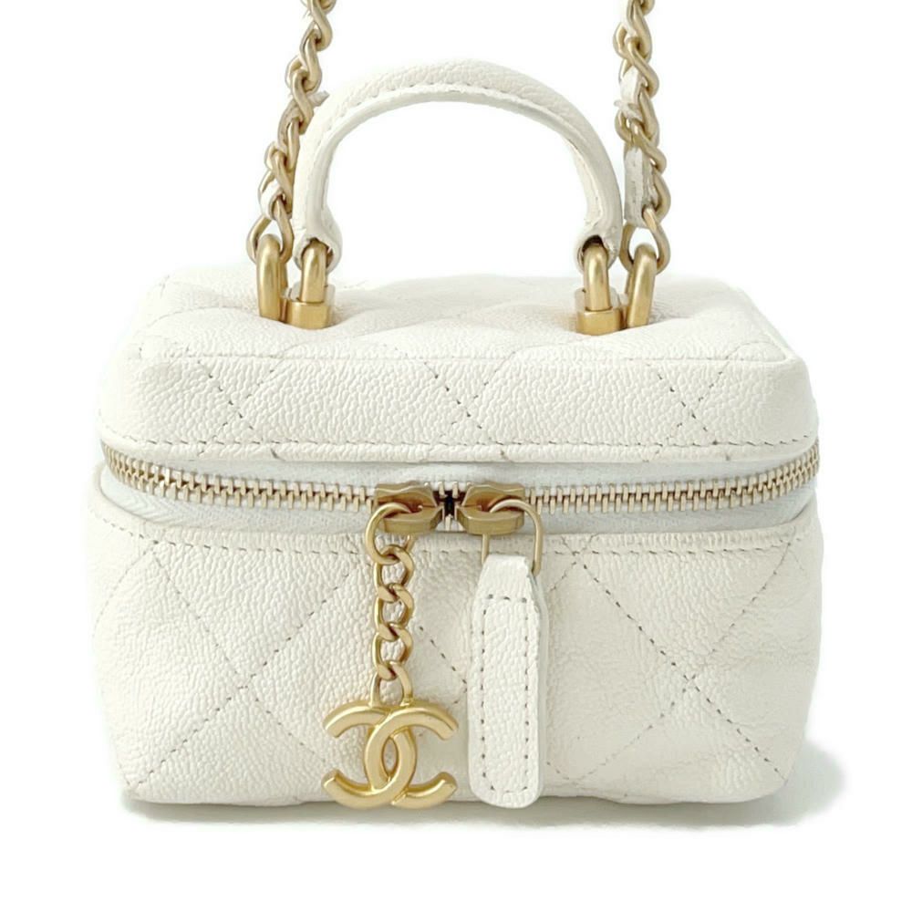シャネル チェーンショルダーバッグ ミニ バニティケース マトラッセ ココマーク ソフトキャビアスキン AP2194 CHANEL 白