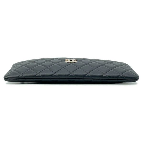 シャネル クラッチバッグ マトラッセ ココマーク CHANEL 黒