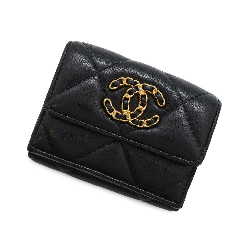 シャネル 三つ折り財布 マトラッセ ココマーク クラシック スモール  