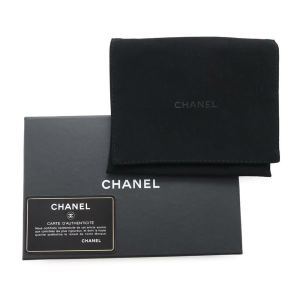 シャネル 三つ折り財布 キルティング ココマーク シャネル19 スモール