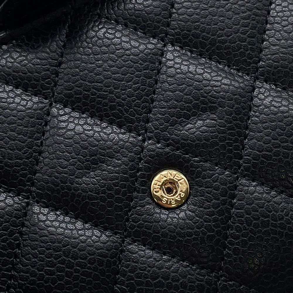シャネル 三つ折り財布 クラシック スモール フラップ ウォレット キャビアスキン AP0231 CHANEL 黒