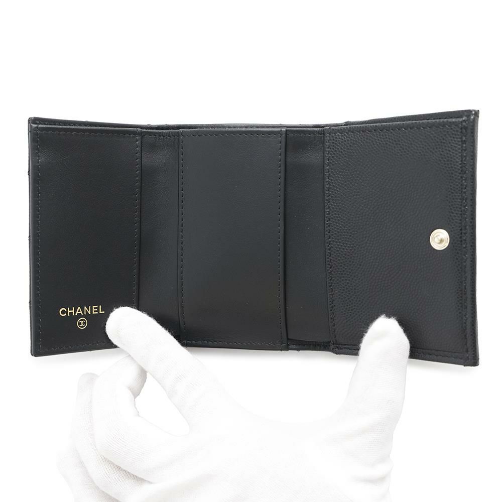シャネル 三つ折り財布 マトラッセ ココマーク コンパクトウォレット キャビアスキン AP4084 CHANEL 財布 黒