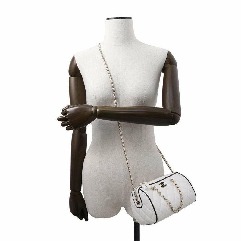 シャネル チェーンショルダーバッグ マトラッセ ココマーク ラムスキン AP4515 CHANEL 白 2way