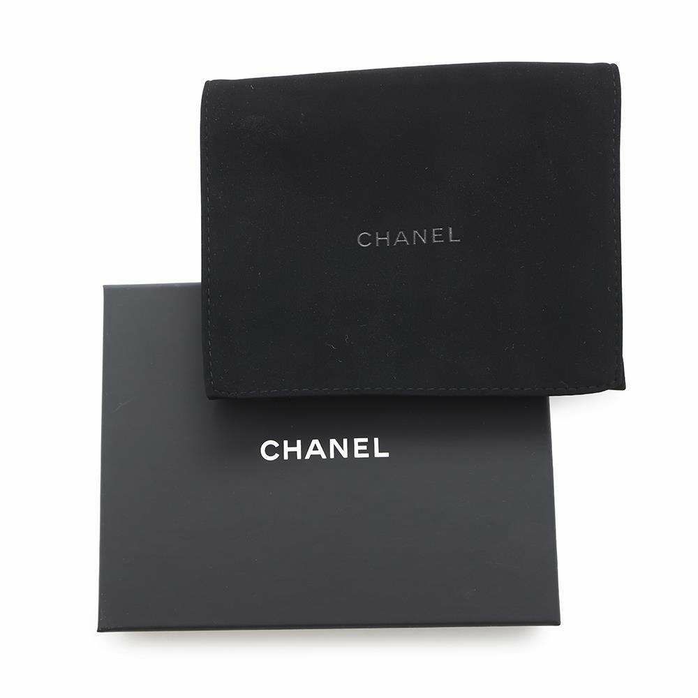 シャネル 二つ折り財布 ココマーク マトラッセ クラシック スモールウォレット レザー AP3817 黒