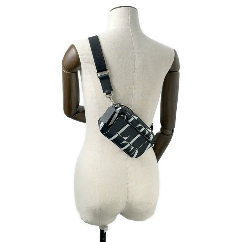 ヴァレンティノ・ガラヴァーニ ショルダーバッグ VLTNロゴ WY2B0954BLH VALENTINO 2wayボディバッグ 黒 白