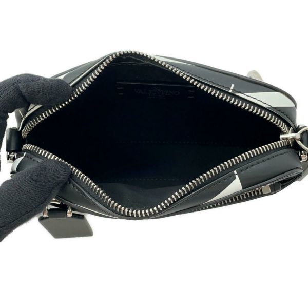 ヴァレンティノ・ガラヴァーニ ショルダーバッグ VLTNロゴ WY2B0954BLH VALENTINO 2wayボディバッグ 黒 白