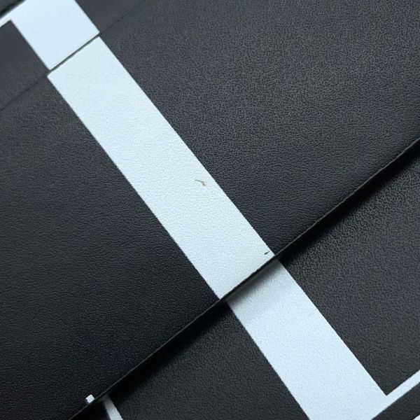 ヴァレンティノ・ガラヴァーニ ショルダーバッグ VLTNロゴ WY2B0954BLH VALENTINO 2wayボディバッグ 黒 白