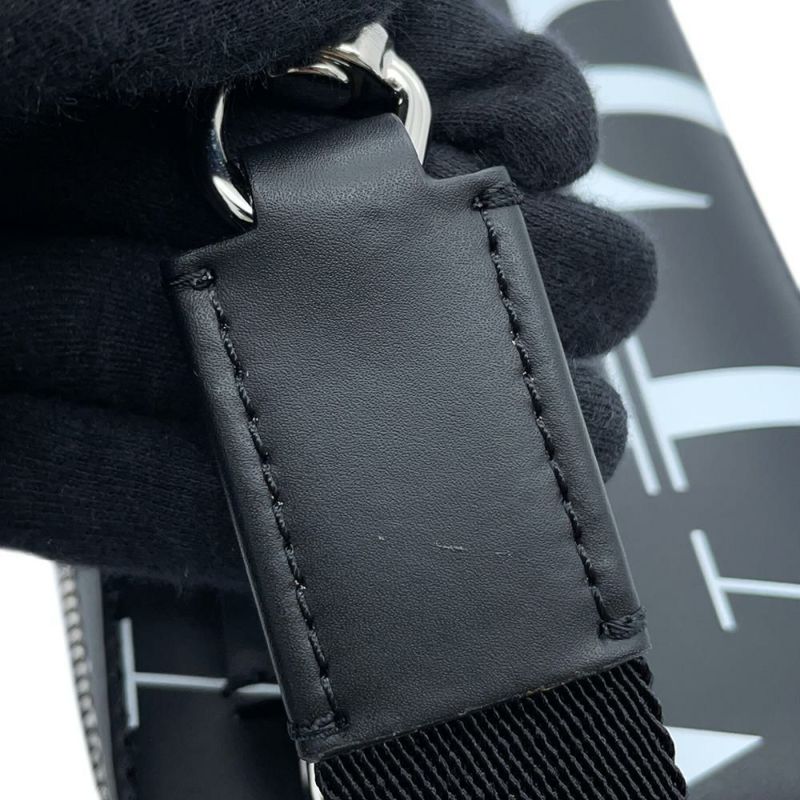 ヴァレンティノ・ガラヴァーニ ショルダーバッグ VLTNロゴ WY2B0954BLH VALENTINO 2wayボディバッグ 黒 白