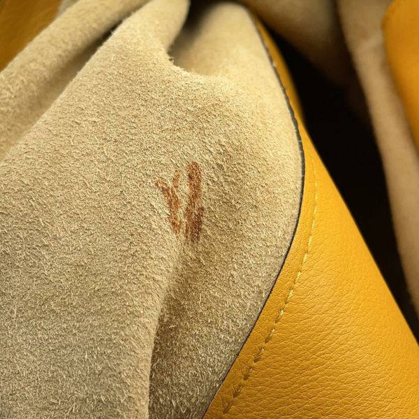 ロエベ ショルダーバッグ アントン スリングバッグ レザー LOEWE ボディバッグ