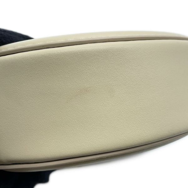 セリーヌ ショルダーバッグ オーバルパース キュイルトリオンフ 10I703DPQ CELINE バッグ