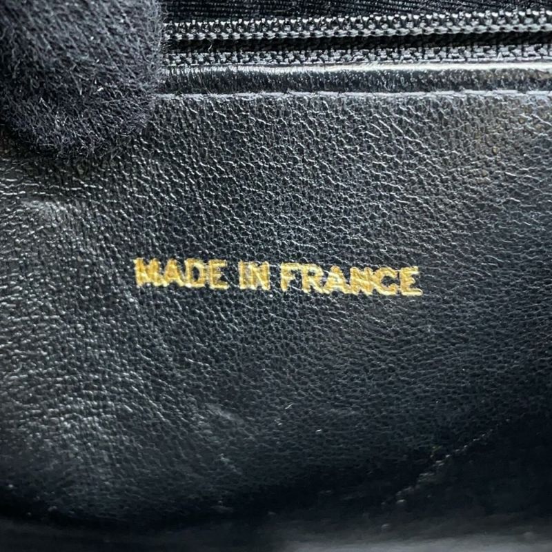 シャネル チェーントートバッグ マトラッセ ココマークターンロック キャビアスキン CHANEL 黒