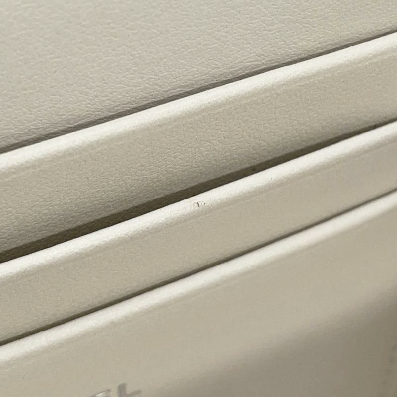 シャネル チェーンショルダーバッグ マトラッセ ココマーク バニティバッグ ラムスキン AP3593 CHANEL 白