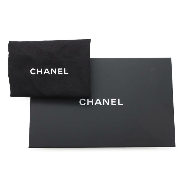 シャネル チェーンショルダーバッグ マトラッセ ココマーク バニティバッグ ラムスキン AP3593 CHANEL 白