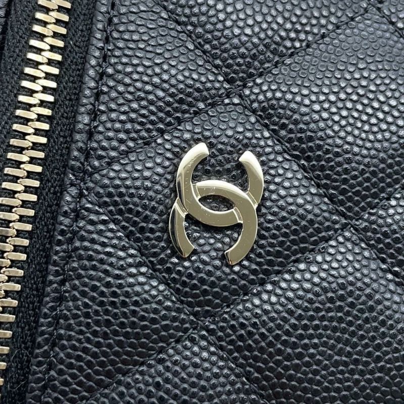 シャネル チェーンショルダーバッグ マトラッセ ココマーク ヴァニティケース ミニ キャビアスキン AP1340 バニティ 黒