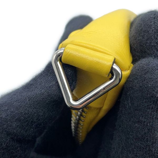 プラダ クラッチバッグ トライアングル レザー 2NE054 PRADA バッグ