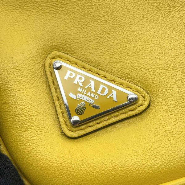 プラダ クラッチバッグ トライアングル レザー 2NE054 PRADA バッグ