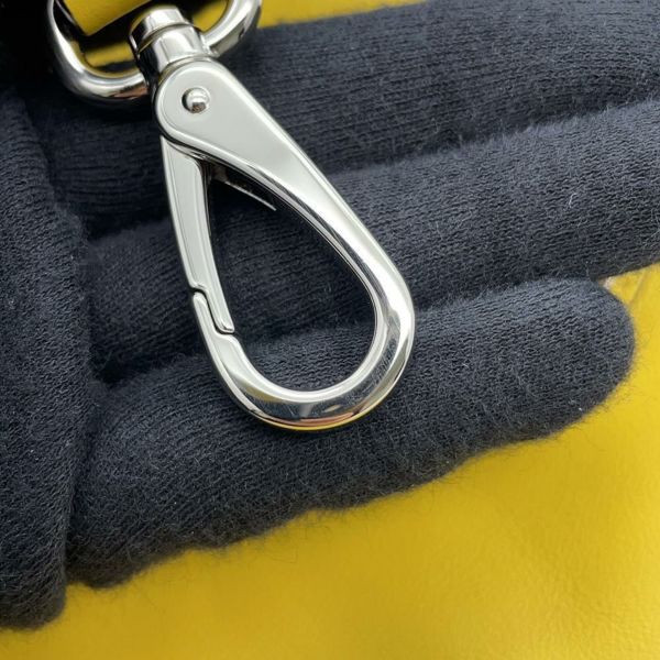 プラダ クラッチバッグ トライアングル レザー 2NE054 PRADA バッグ