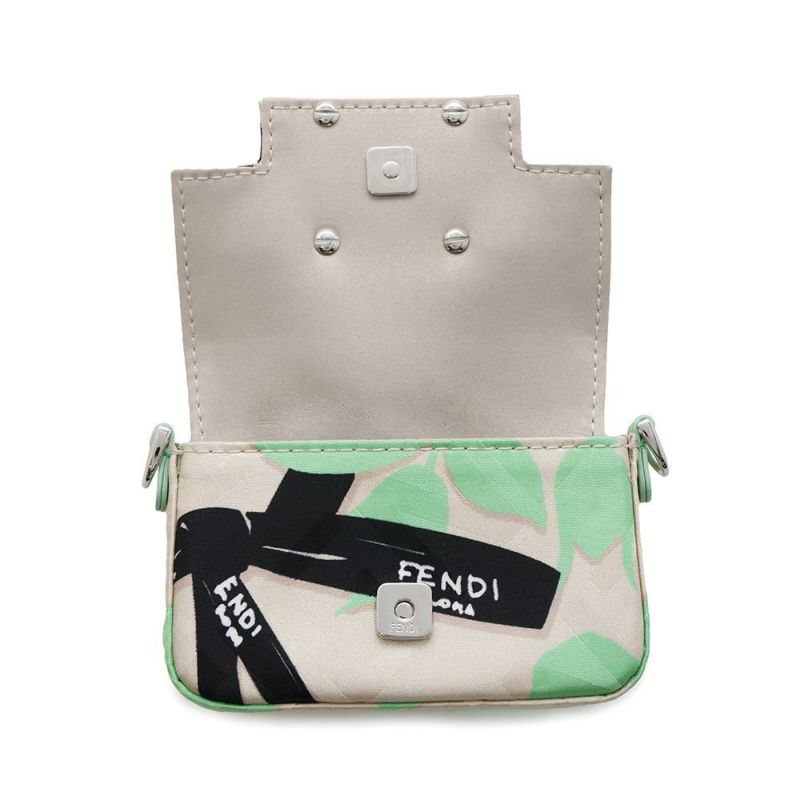 フェンディ バッグチャーム ナノバケットチャーム サテン 7AR996 FENDI