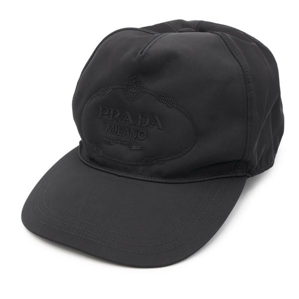 PRADA (プラダ) Re-Nylon エナメルメタルロゴ ベースボール
