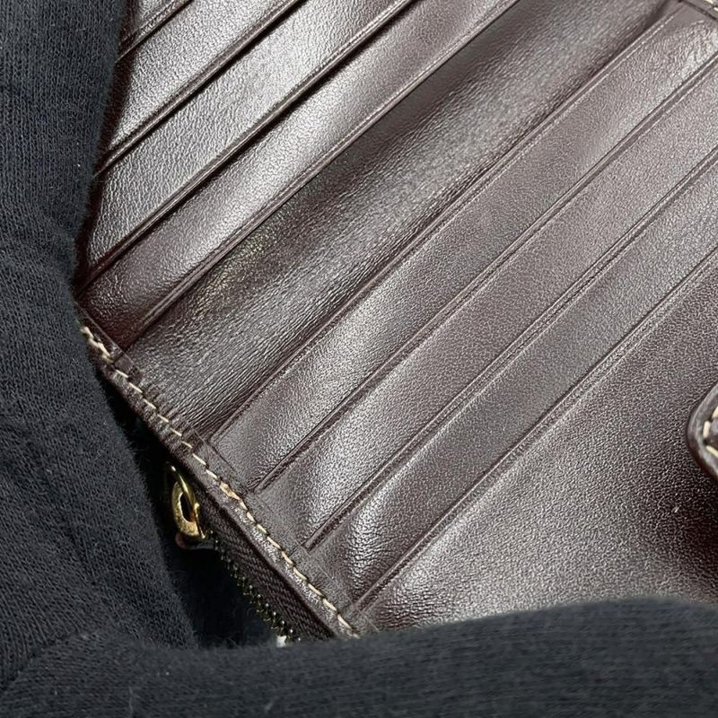 フェンディ 二つ折り財布 ズッカ柄 総柄 コンパクト ジップウォレット レザー FENDI