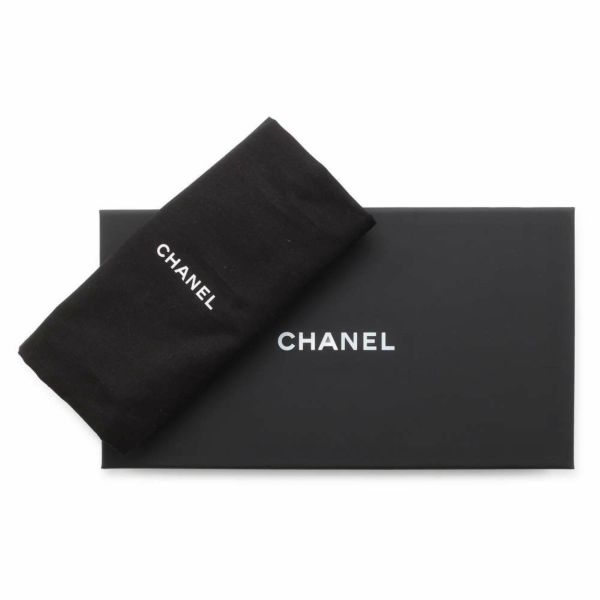 シャネル ポーチ マトラッセ ココマーク イヤーズギフト パテント エナメル CHANEL 小物入れ 2023年