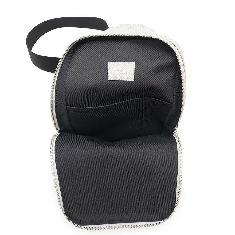 ルイヴィトン ボディバッグ タイガ アヴェニュー・スリングバッグ M30803 LOUIS VUITTON