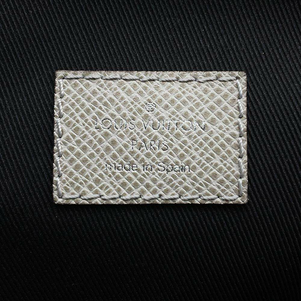 ルイヴィトン ボディバッグ タイガ アヴェニュー・スリングバッグ M30803 LOUIS VUITTON