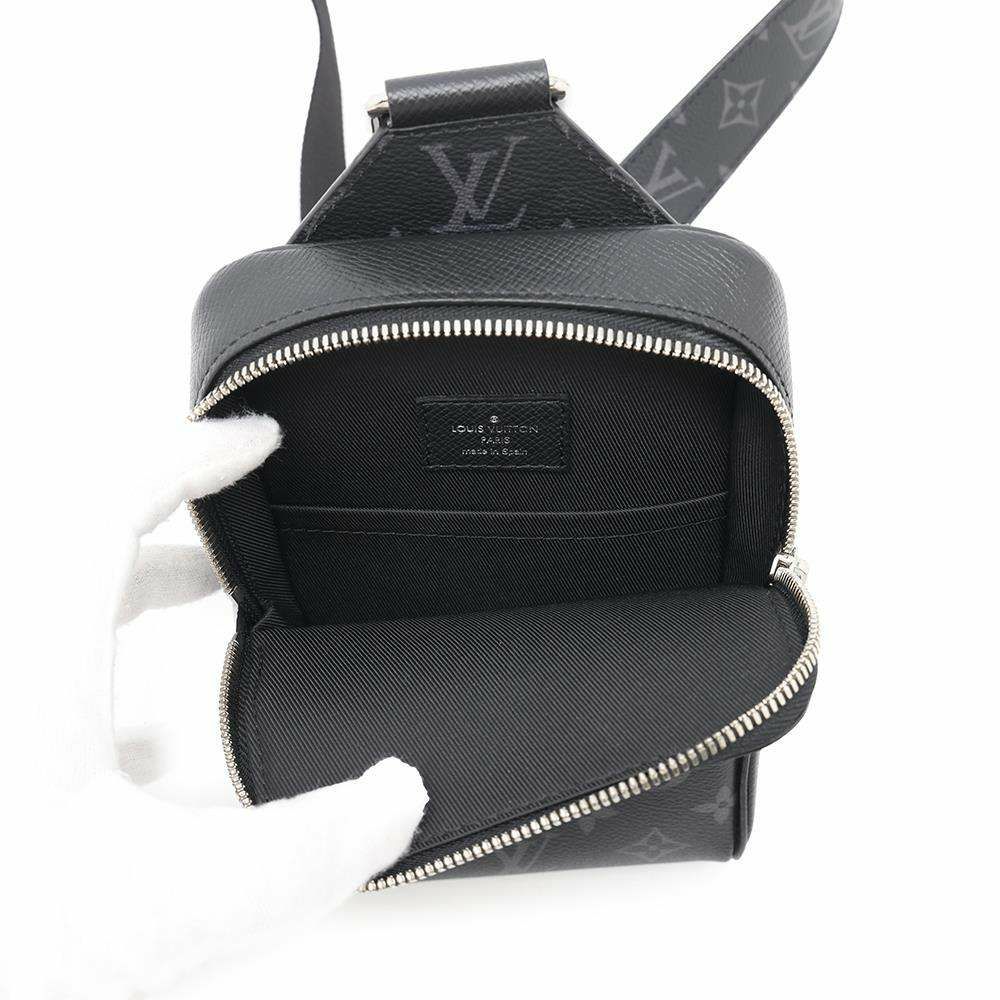 ルイヴィトン ボディバッグ モノグラム・エクリプス タイガラマ アウトドア・スリングバッグ M30741 メンズ ブラック 黒