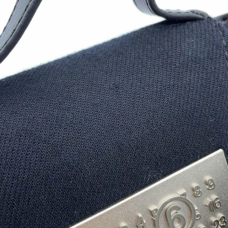 メゾンマルジェラ ショルダーバッグ MM6 ヌメリック ミニ クロスボディバッグ SB5ZI0006P6642H8588 黒