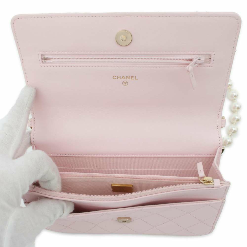 シャネル チェーンウォレット マトラッセ パール ココマーク ラムスキン AP2579 CHANEL 財布