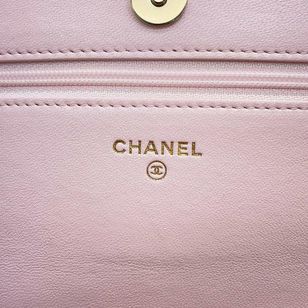 シャネル チェーンウォレット マトラッセ パール ココマーク ラムスキン AP2579 CHANEL 財布