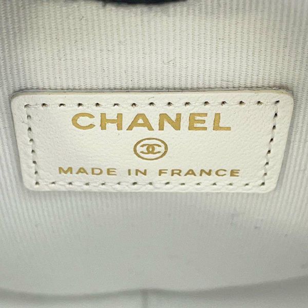 シャネル チェーンショルダーバッグ マトラッセ ココマーク ラムスキン AP2784 CHANEL バッグ ポシェット 白