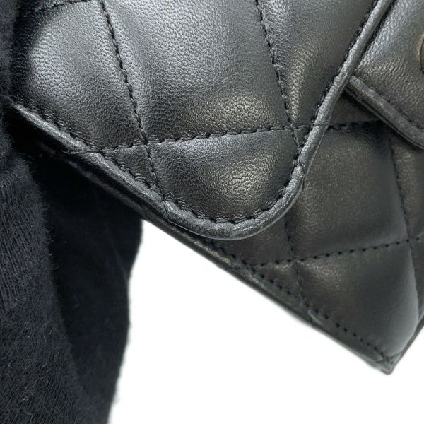 シャネル チェーンショルダーバッグ マトラッセ ココマーク チェーンクラッチ ラムスキン AP2682 CHANEL 黒