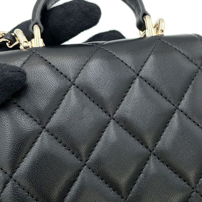 シャネル チェーンショルダーバッグ マトラッセ ココマーク チェーンクラッチ ラムスキン AP2682 CHANEL 黒