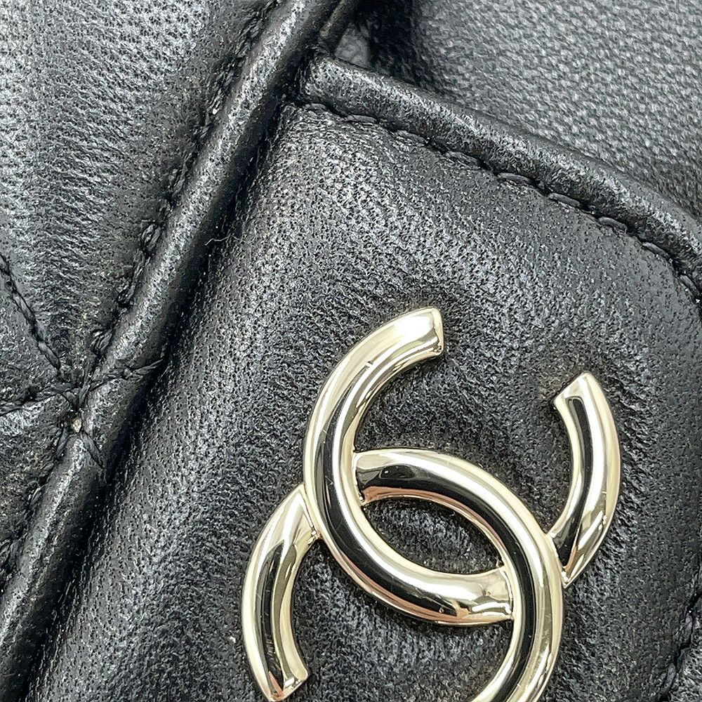 シャネル チェーンショルダーバッグ マトラッセ ココマーク チェーンクラッチ ラムスキン AP2682 CHANEL 黒