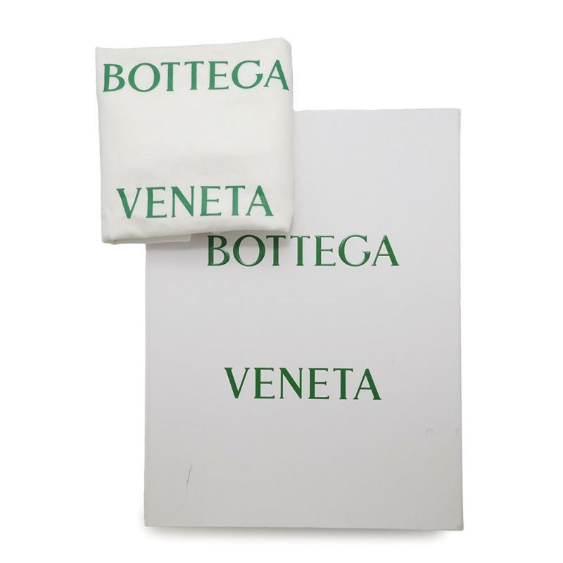ボッテガヴェネタ ショルダーバッグ パデッドカセット 741451 BOTTEGA VENETA 黒