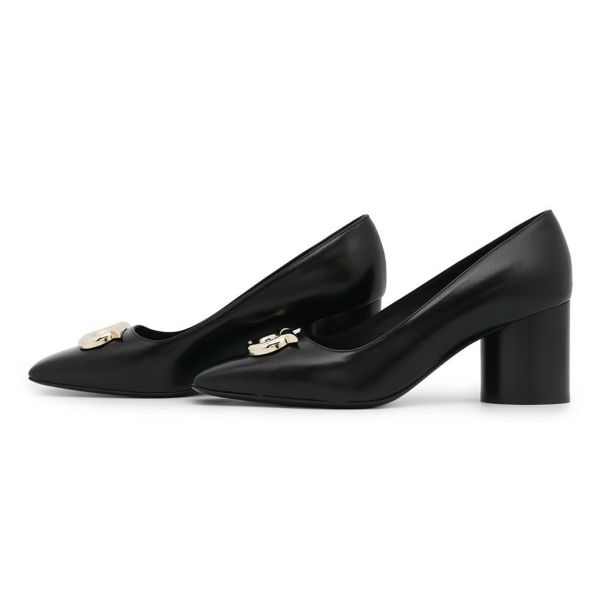 サルヴァトーレ・フェラガモ パンプス ガンチーニ レディースサイズ7 1/2 01F832 Ferragamo 靴 黒