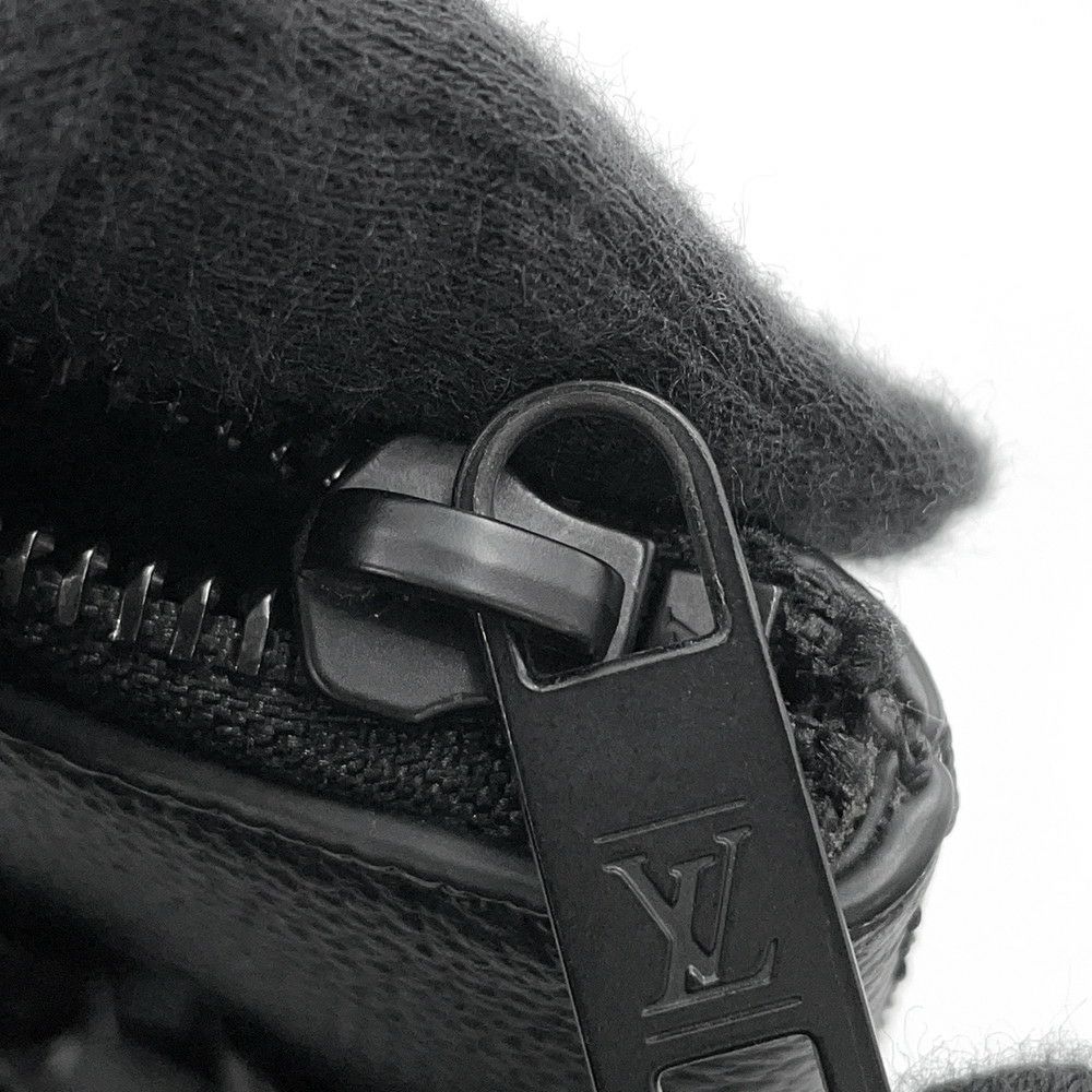 ルイヴィトン クラッチバッグ グレインレザー テイクオフ・ポーチ M69837 LOUIS VUITTON ブラック 黒