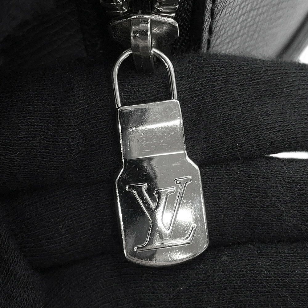 ルイヴィトン リュックサック タイガ アレックス・バックパック M30258 LOUIS VUITTON 黒 ブラック