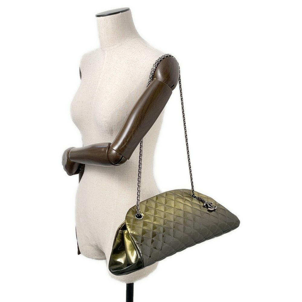 シャネル チェーンショルダーバッグ ココマーク マドモアゼル チェーンボーリングバッグ パテントレザー CHANEL バッグ