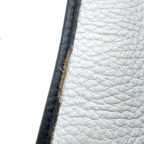 エルメス ショルダーバッグ ヴェスパPM ブラック/ホワイト/シルバー金具 トリヨンクレマンス □C刻印