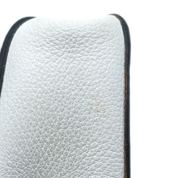 エルメス ショルダーバッグ ヴェスパPM ブラック/ホワイト/シルバー金具 トリヨンクレマンス □C刻印