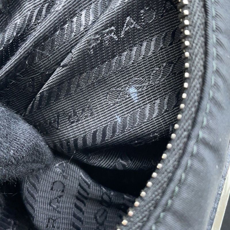 プラダ ショルダーバッグ Re-Edition 2005 Re-Nylon ナイロン 1BH204 PRADA 黒