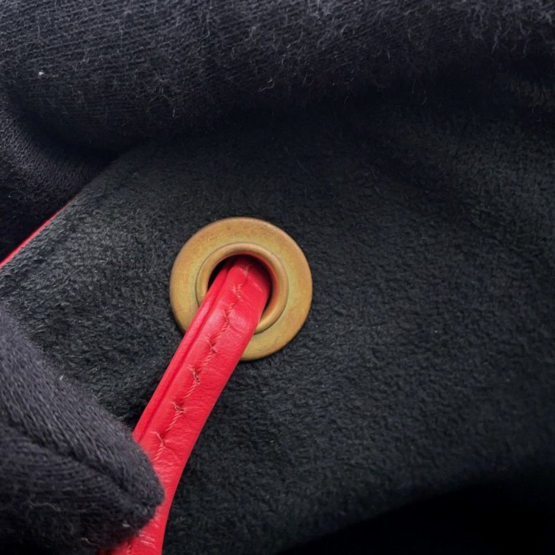 ルイヴィトン ショルダーバッグ エピ プチ・ノエ M59017 LOUIS VUITTON バッグ