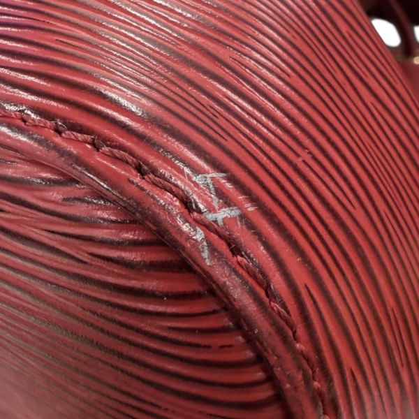 ルイヴィトン ショルダーバッグ エピ プチ・ノエ M59017 LOUIS VUITTON バッグ