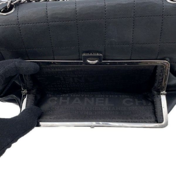 シャネル チェーンショルダーバッグ チョコバー ラムスキン CHANEL バッグ Wチェーン 黒