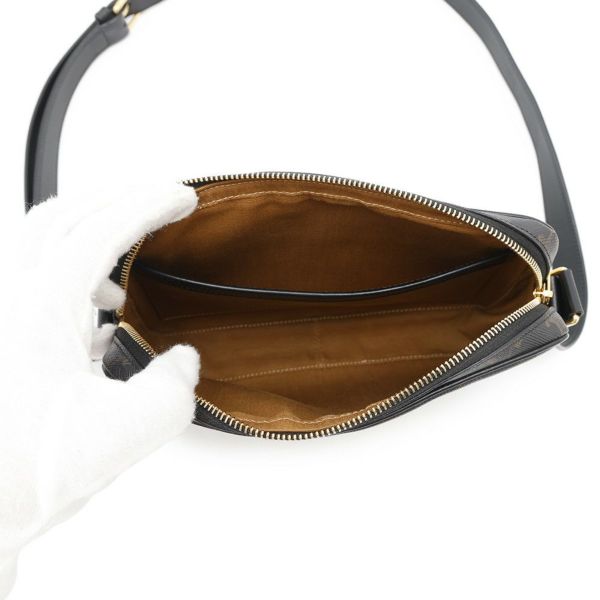 セリーヌ ショルダーバッグ トリオンフ ホリゾンタル ミディアム メッセンジャーバッグ PVC/レザー 194502CIM.38NO CELINE 黒